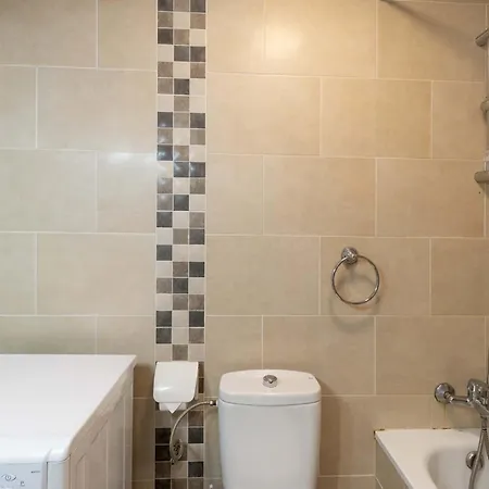 Santa Maria 41 - One Bed On The Ground Floor With Daire *